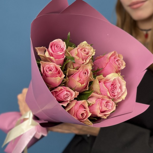 9 розовых роз Роял Атена 40 см